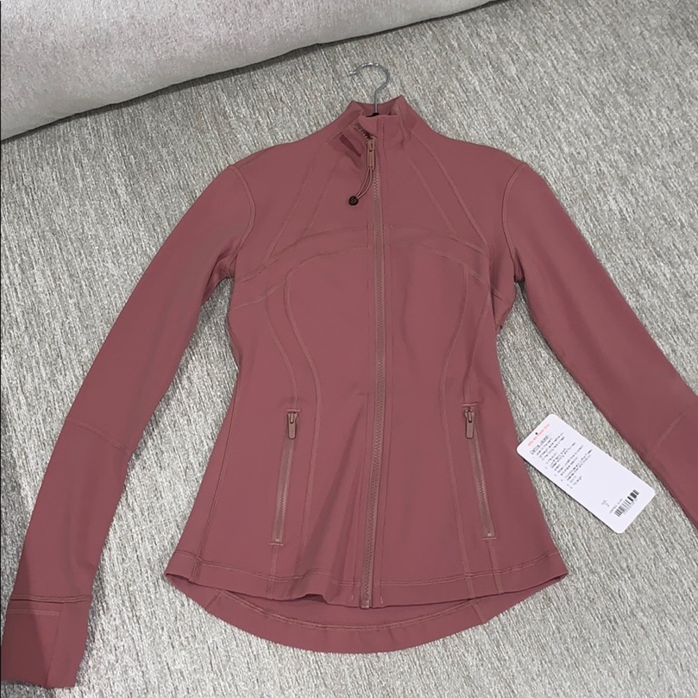 Size 2 lululemon rose define jacket! BNWT